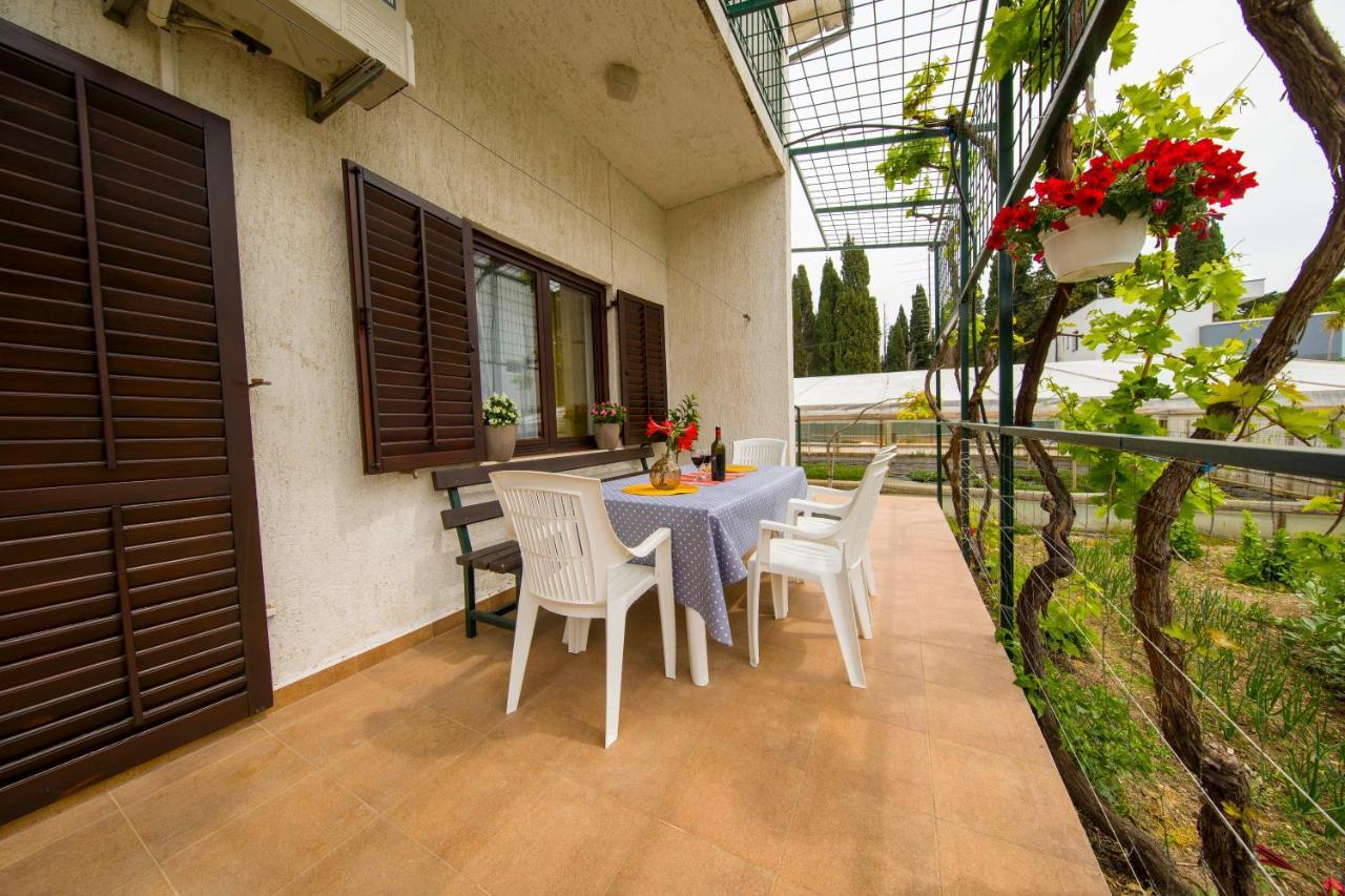 3 Bedroom Apartment Antonio Kaštela Kültér fotó