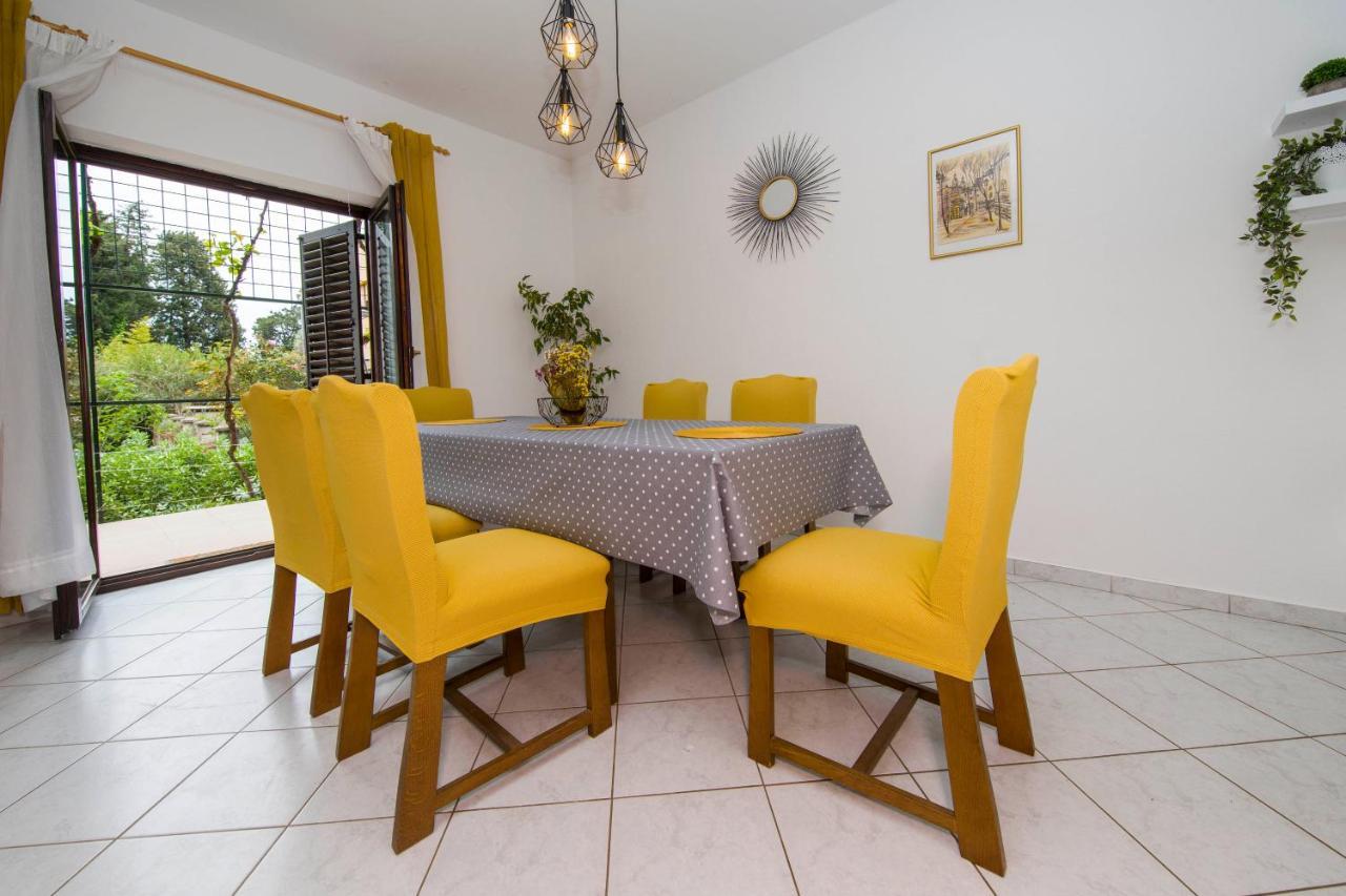 3 Bedroom Apartment Antonio Kaštela Kültér fotó