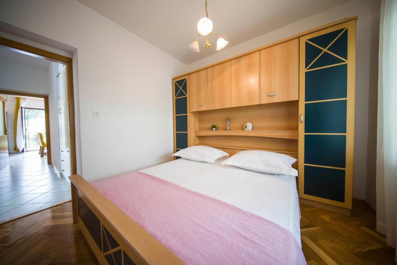 3 Bedroom Apartment Antonio Kaštela Kültér fotó
